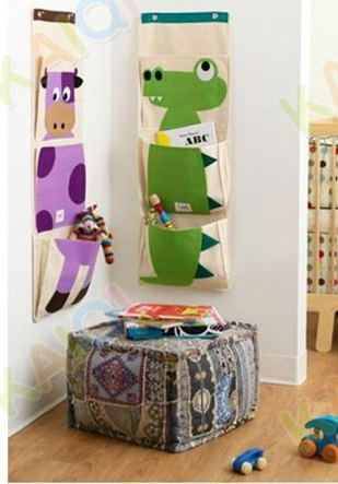 3 Sprouts Green Crocodile Animal Cotton Canvas 3 Pockets Wall Hanging Organizer Storage Bag
