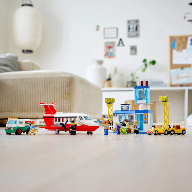City Central Airport 60261 Brick Building Kit