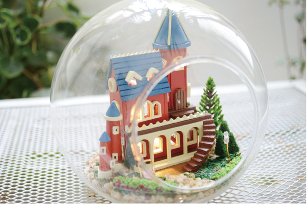 Alice Wonderland DIY Miniature House Model Glass Globe Ornament with Led Lights Christmas Gift Idea