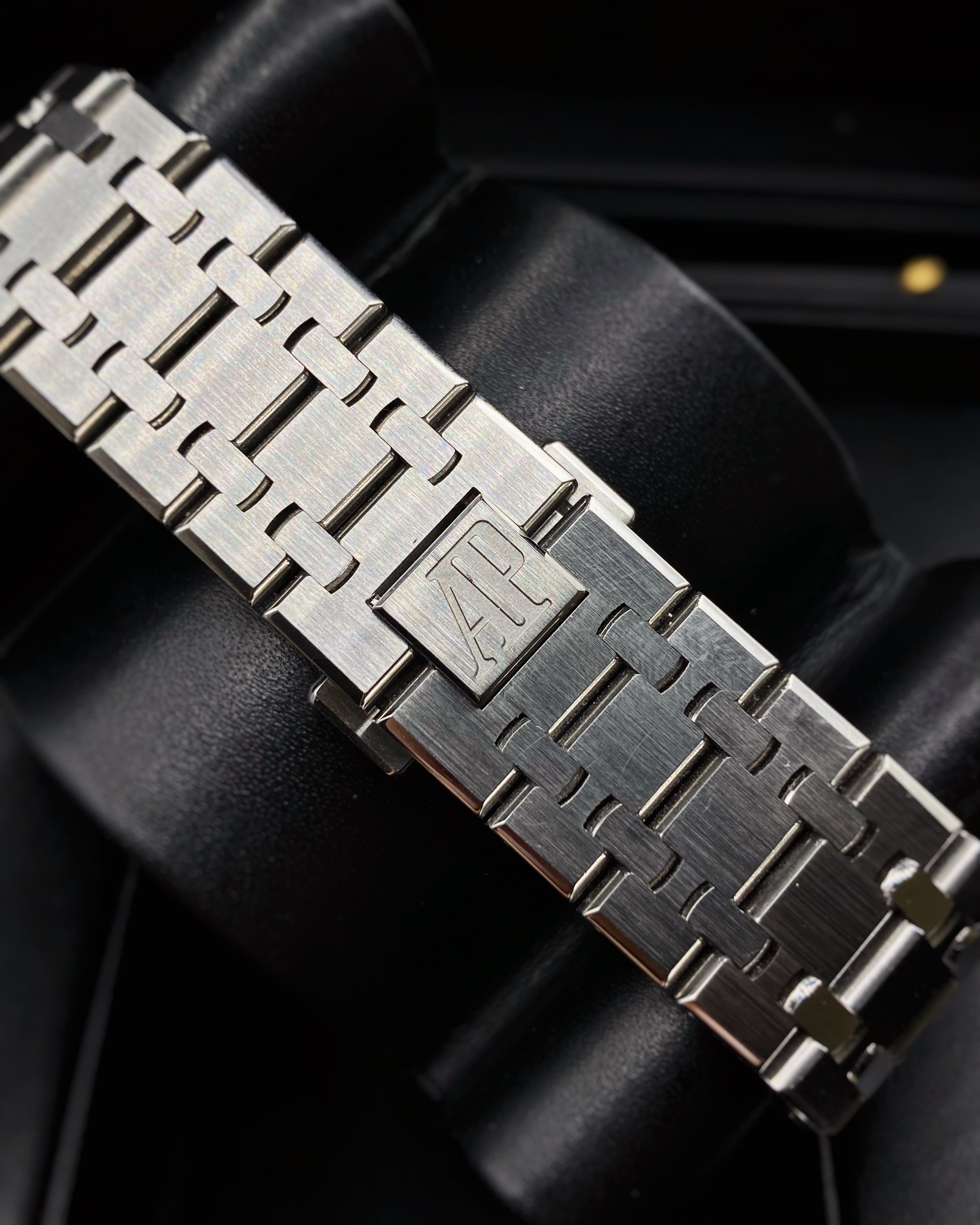 AUDEM@RS P!GUET Royal Oak Chronograph Black Dial 41mm Stainless Steel Watch 26320ST.OO.1220ST.01