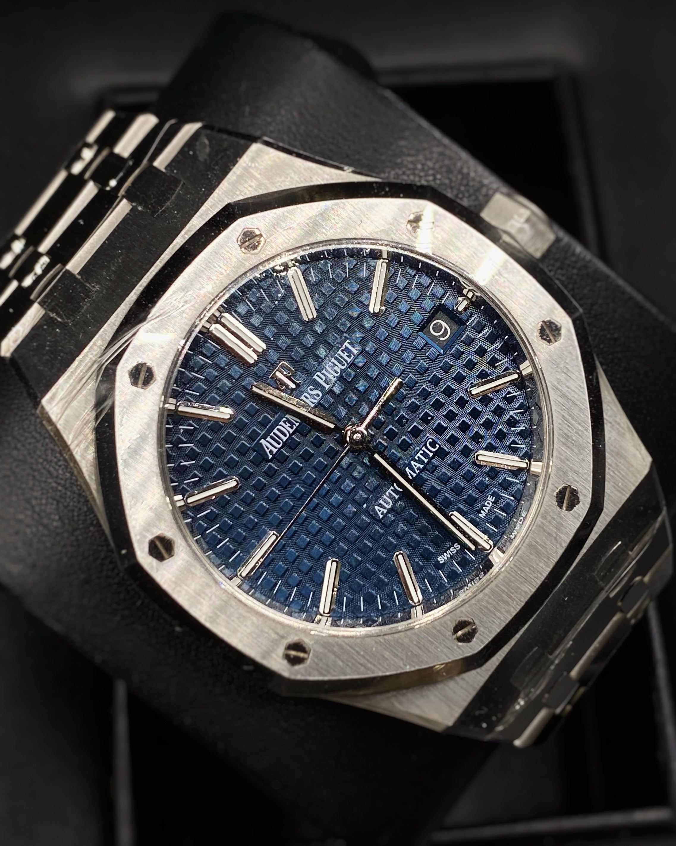 AUDEM@RS P!GUET Royal Oak Selfwinding Blue dial, 37mm, Stainless steel, 15450ST.OO.1256ST.03