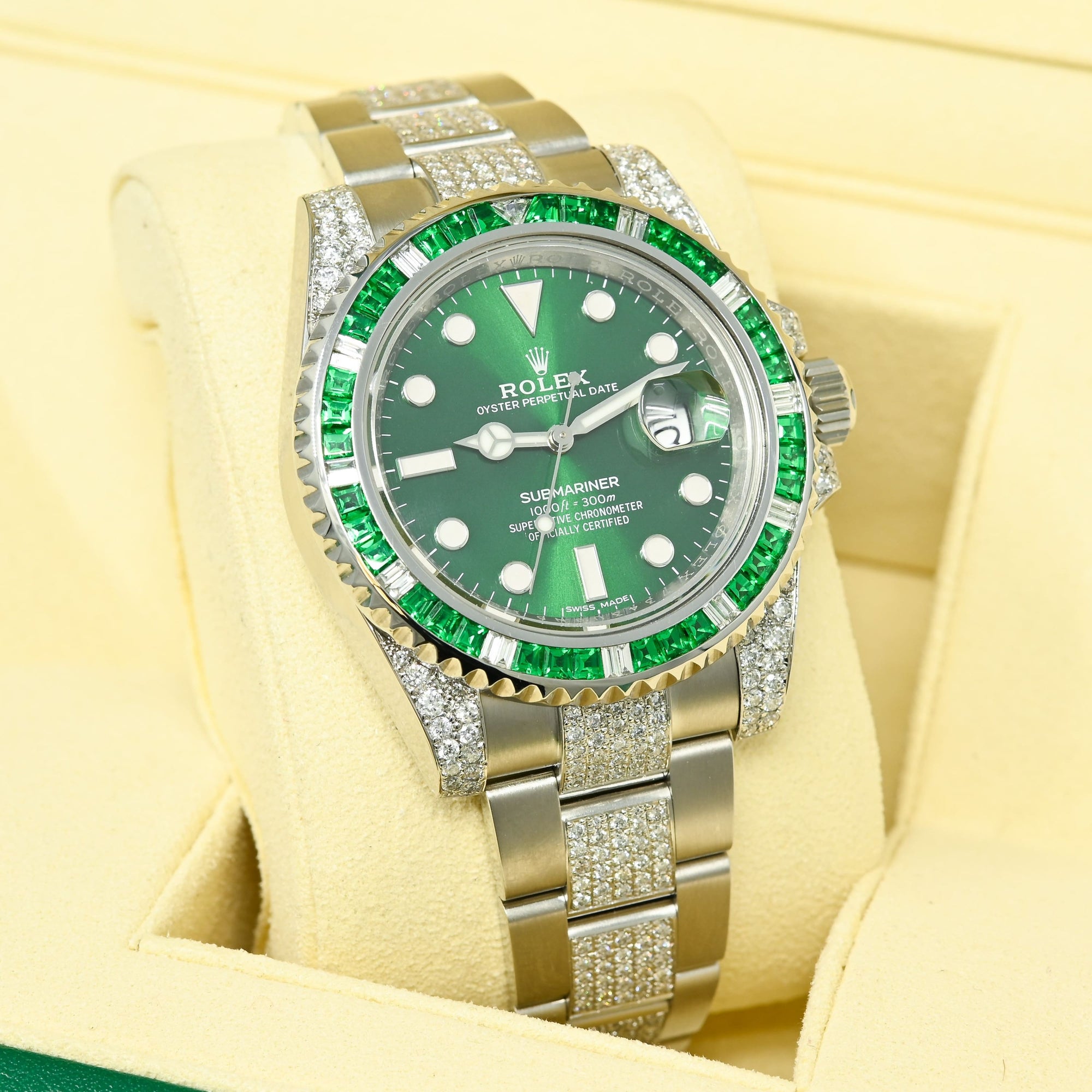 rol€x Submariner 116610lv Green Dial – CUSTOM DIAMOND SET & BEZEL