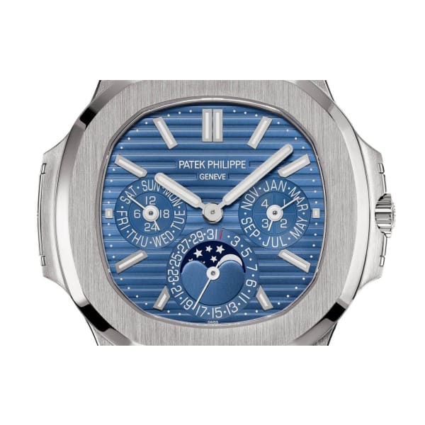 Best selling specialsPAT€K PHIL!PPE Nautilus White Gold 5740-1G-001 with Blue Sunburst dial