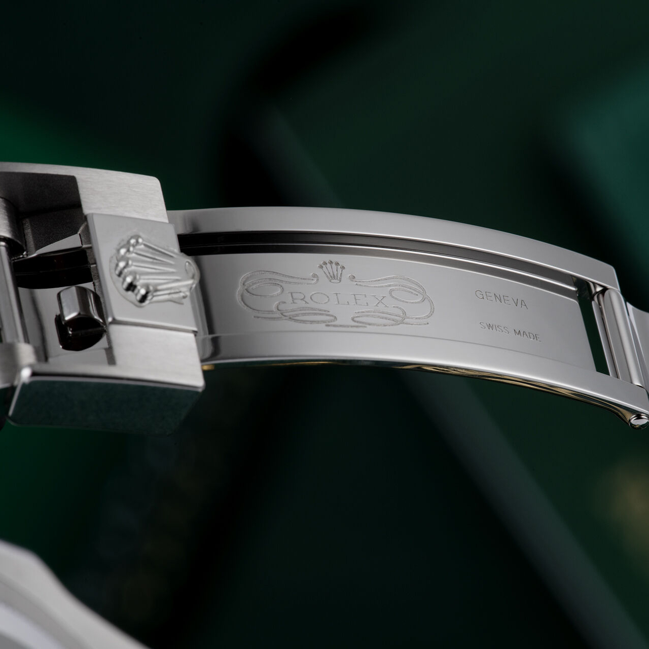 rol€x GMT-Master II 'Pepsi' 126710BLRO