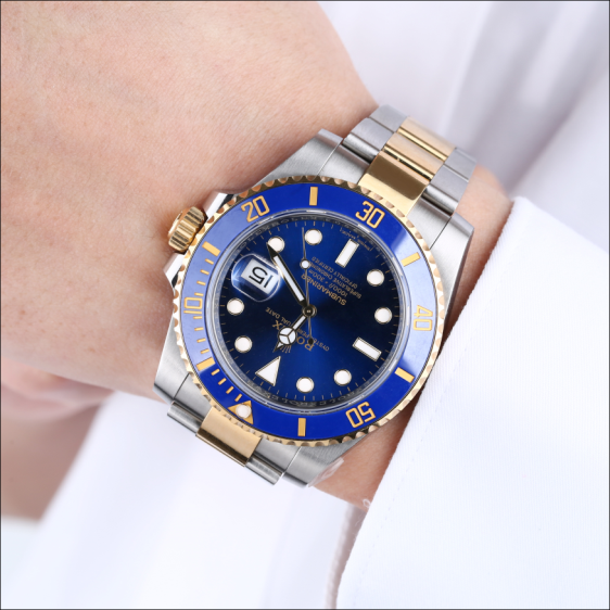 rol€x Perpetual Submariner m126613ln Series