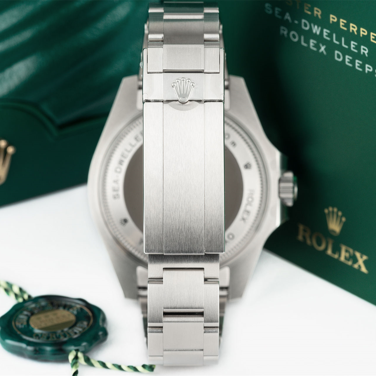 rol€x Perpetual Deep Sea m126660 Series