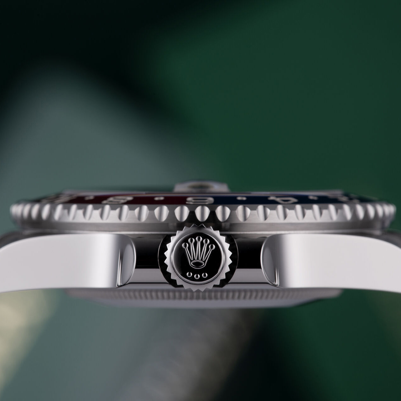 rol€x GMT-Master II 'Pepsi' 126710BLRO