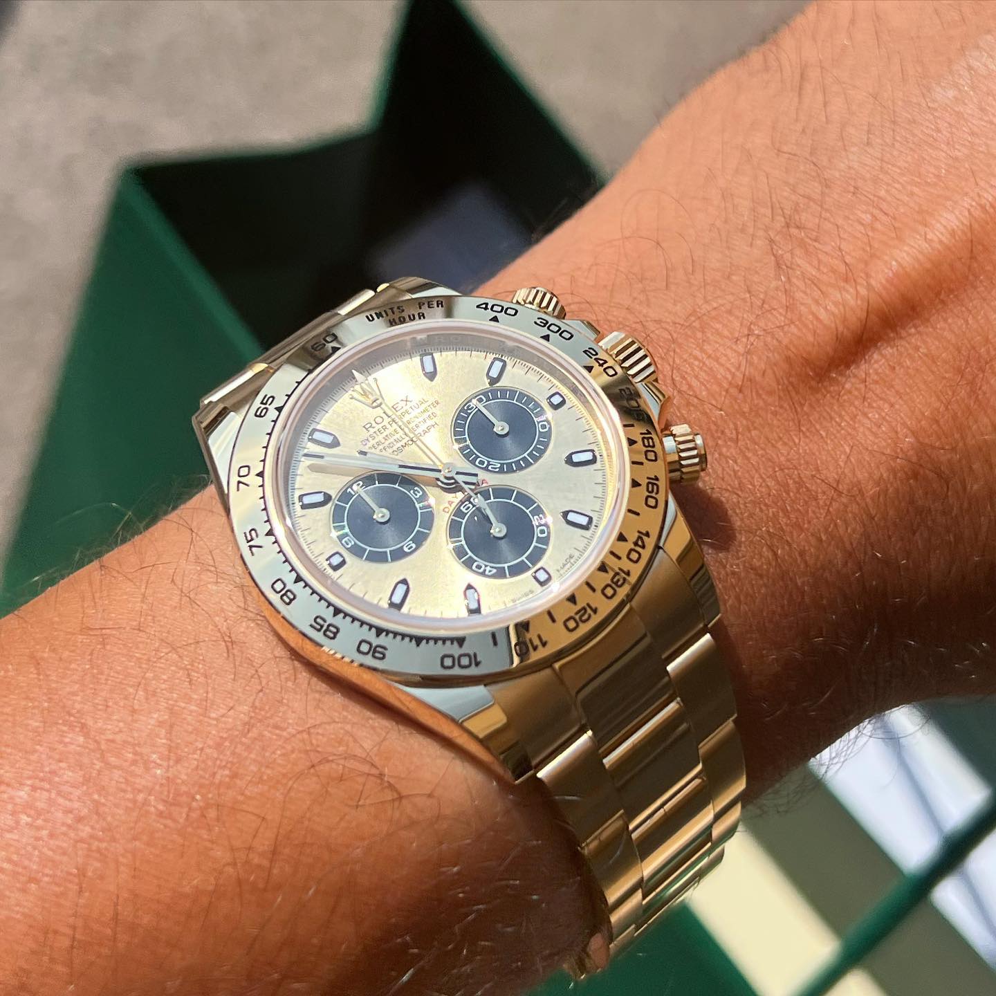 rol€x Daytona 18k Yellow Gold 116508 Series