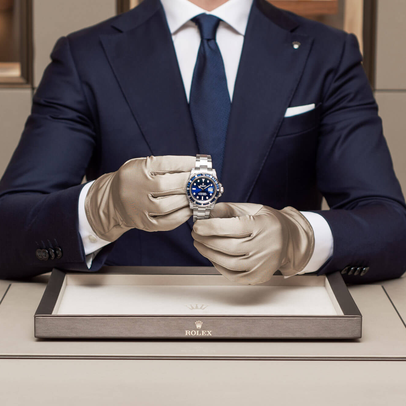 rol€x Submariner Date 116659 SABR 18K White Gold Diamonds Sapphires UNWORN