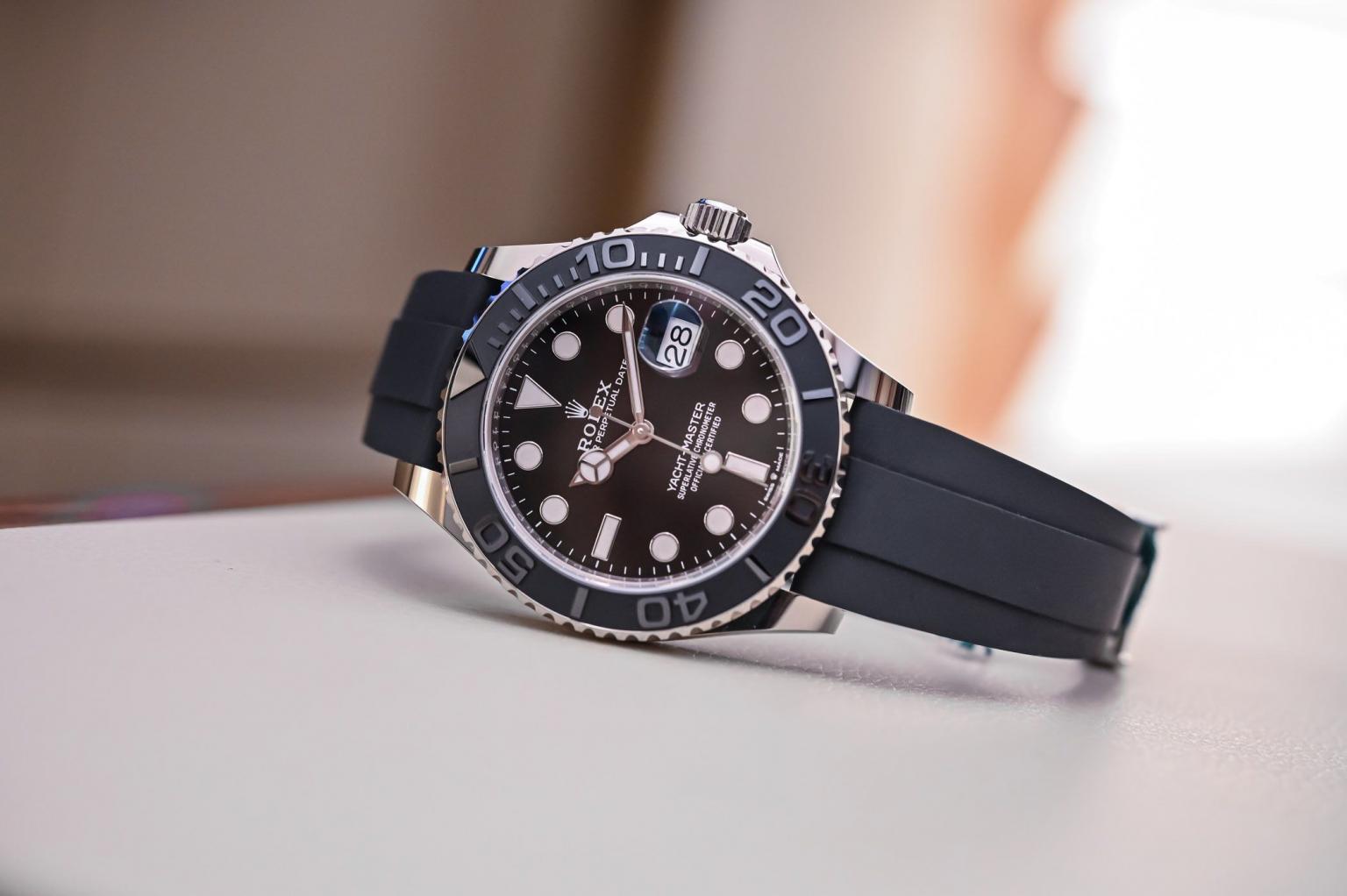 Is Rolex Yachtmaster a better Submariner?
