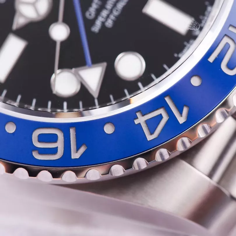 rol€x GMT-Master II 'Pepsi' 126710BLRO