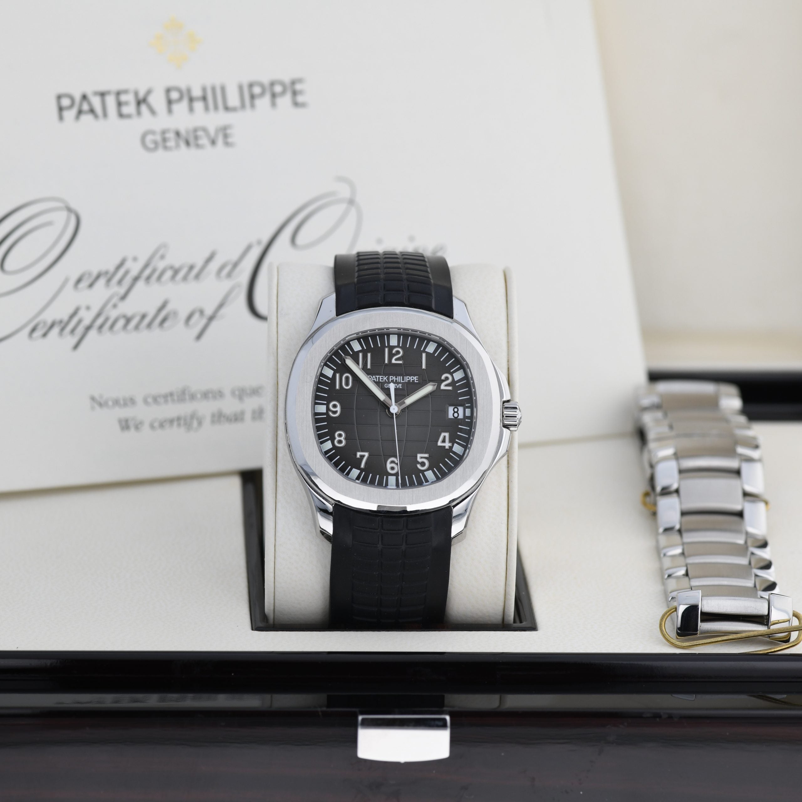 PAT€K PHIL!PPE Aquanaut Aquanaut 5167A-001 / Unworn / Complete Box & Papers
