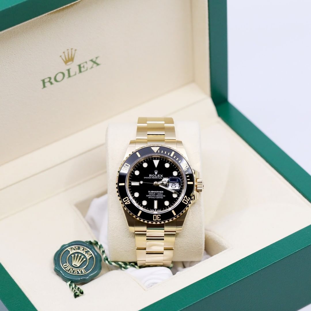 rol€x Perpetual Submariner m126618ln Series