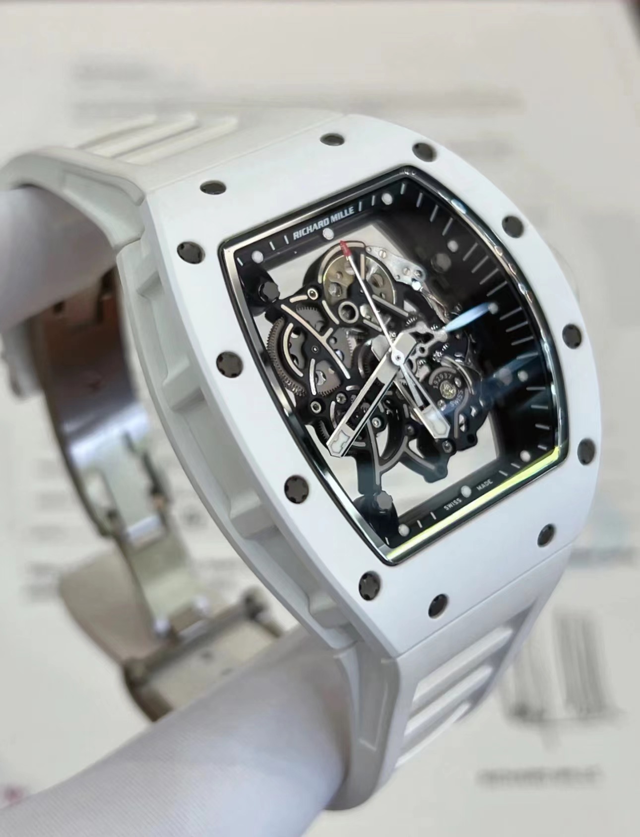 RICH@RD M!LLE RM 050