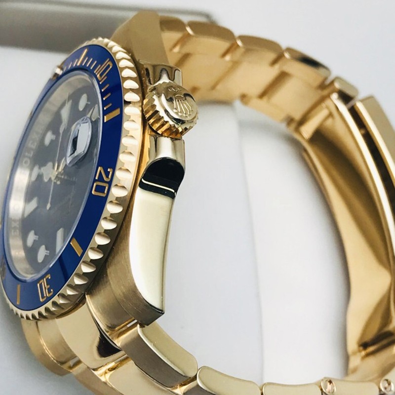 rol€x Perpetual Submariner m126613ln Series