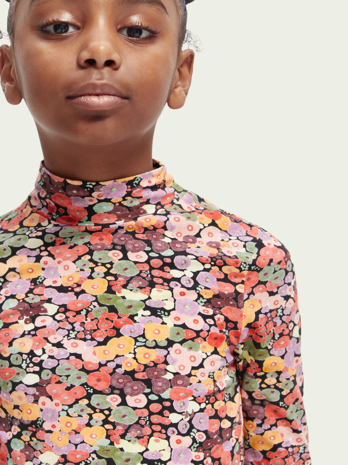 Printed Long-Sleeved Fitted Turtleneck T-Shirt