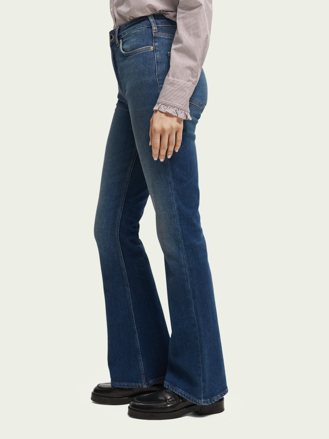 The Charm Flared Organic Cotton Jeans | scotch & soda outlet
