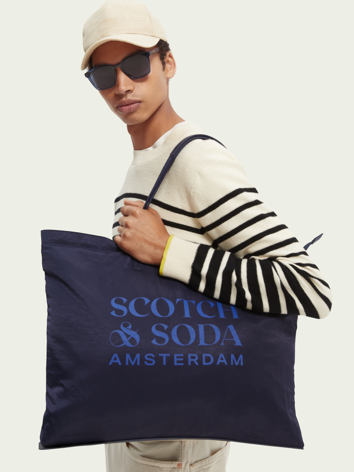 The Centraal Unisex Foldaway Tote Bag | scotch & soda outlet
