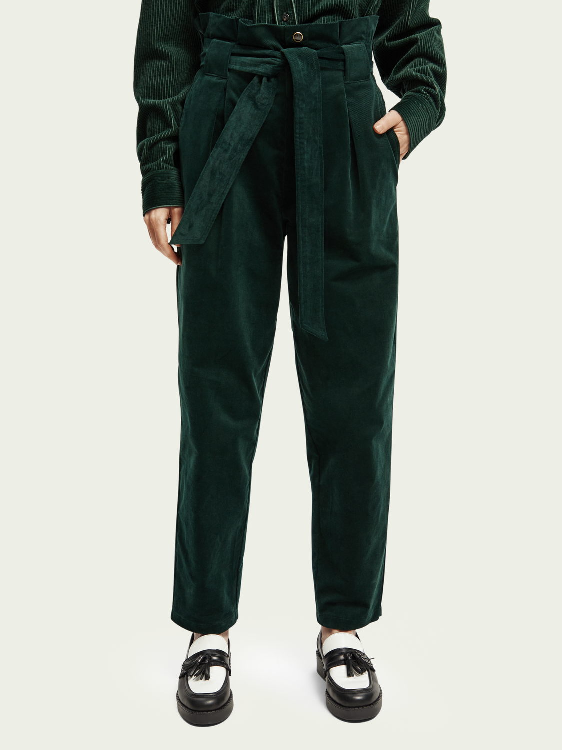 The Daisy - High-Rise Paper Bag Trousers | scotch & soda outlet