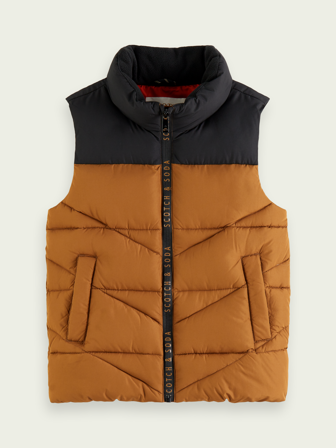 Puffed Water-Repellent Vest
