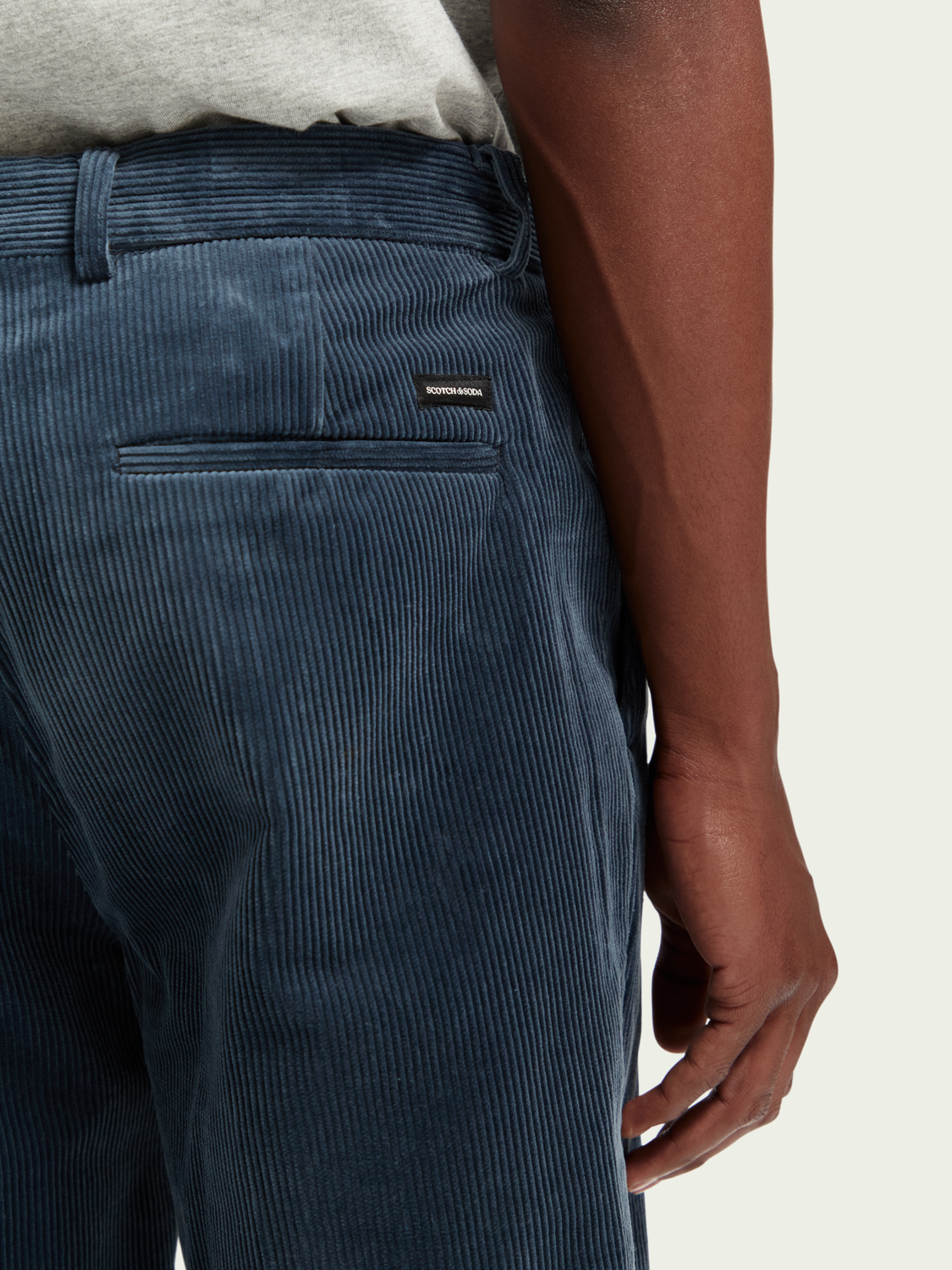 Blake Pleated Corduroy Chino | Scotch And Soda Outlet