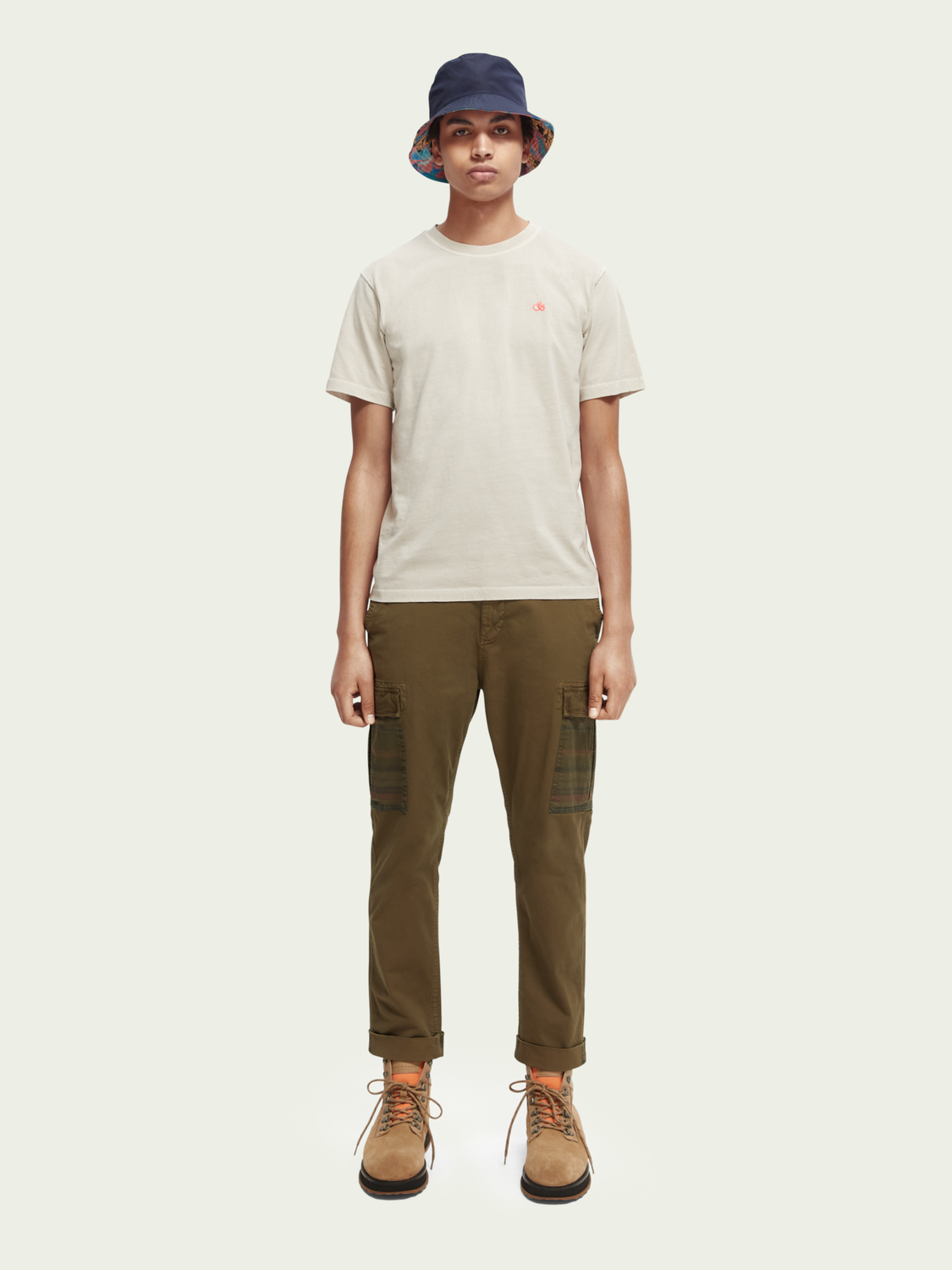 Loose Tapered-Fit Garment-Dyed Cargo Trousers | Scotch And Soda Outlet