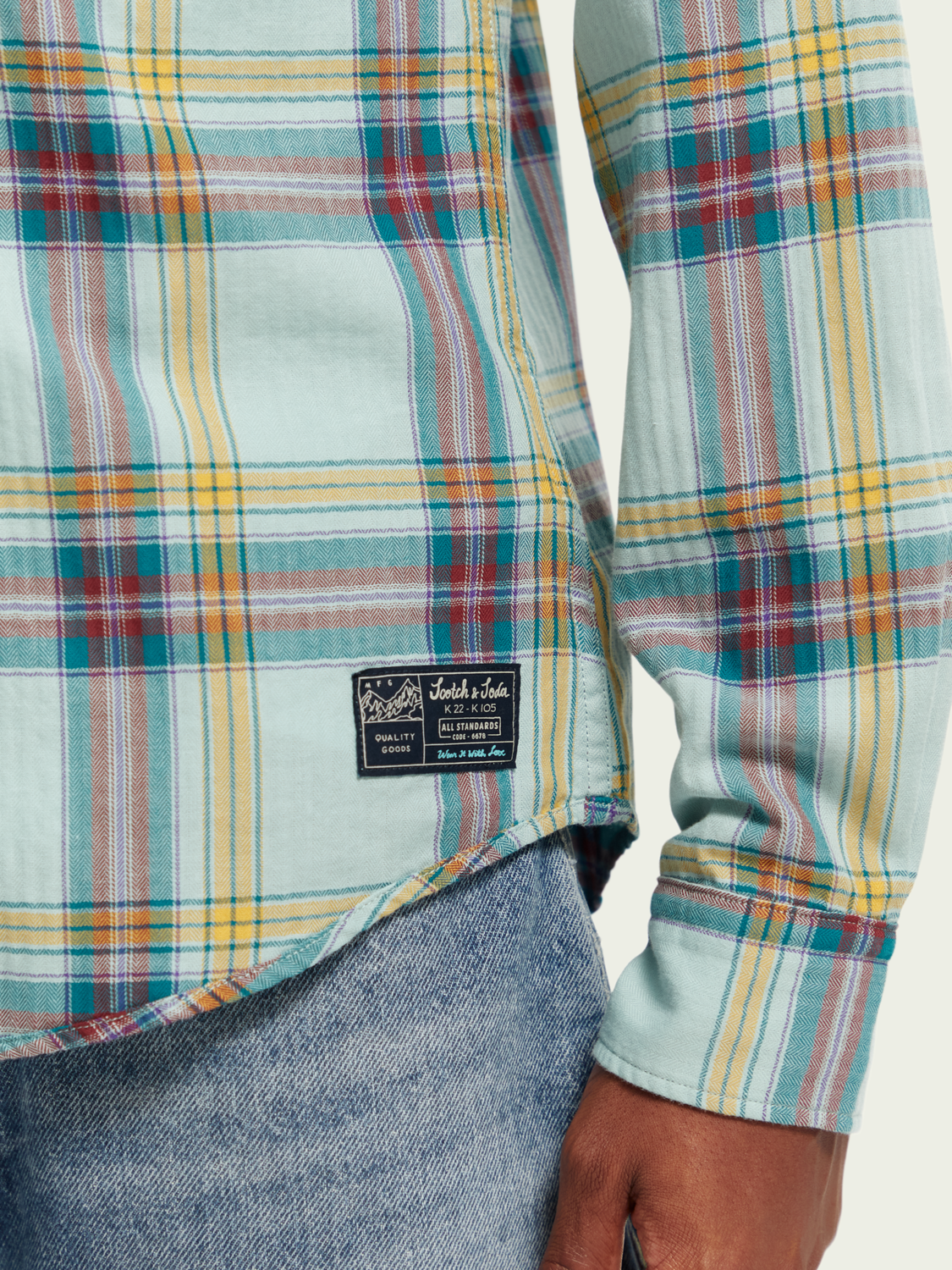 Slim Fit Lightweight Checked Herringbone Shirt | Scotch And Soda Outlet