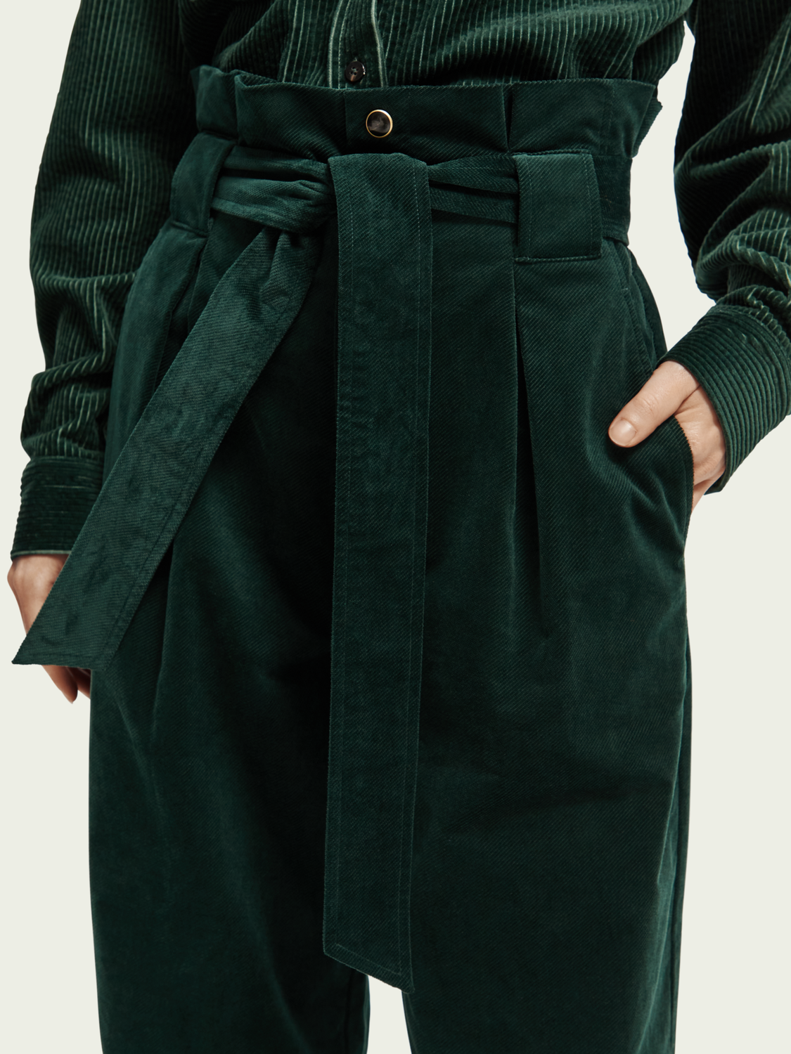 The Daisy - High-Rise Paper Bag Trousers | scotch & soda outlet