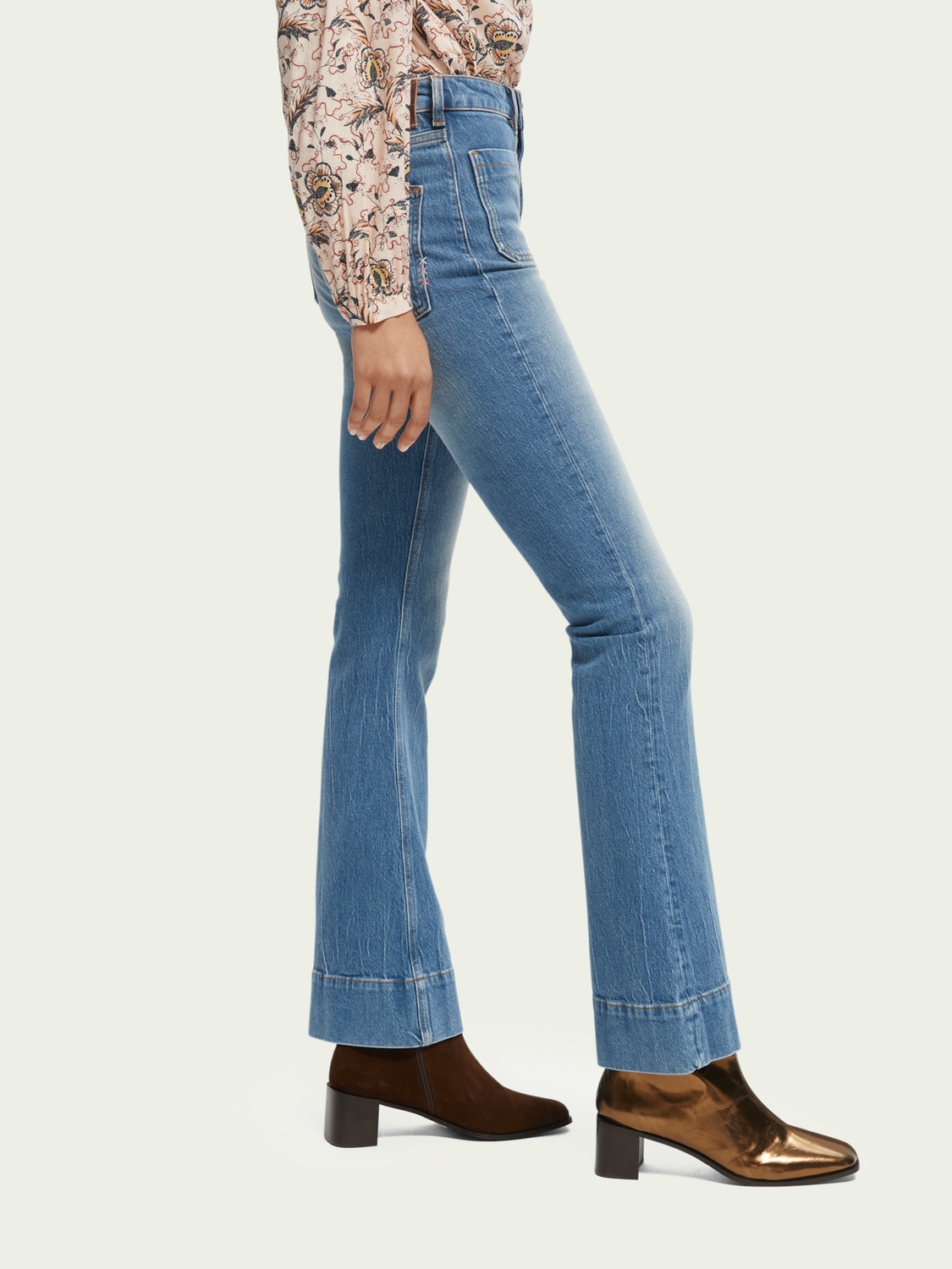 The Charm High-Rise Flared Jeans | scotch & soda outlet