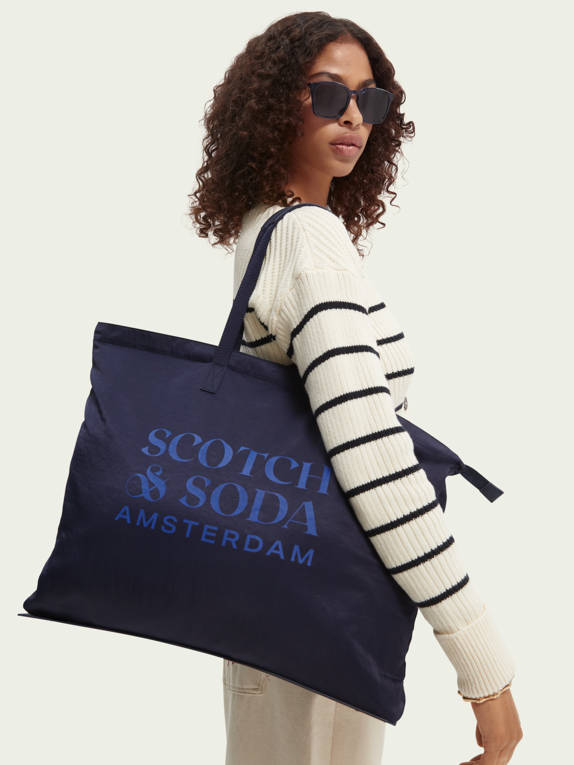 The Centraal Unisex Foldaway Tote Bag | scotch & soda outlet