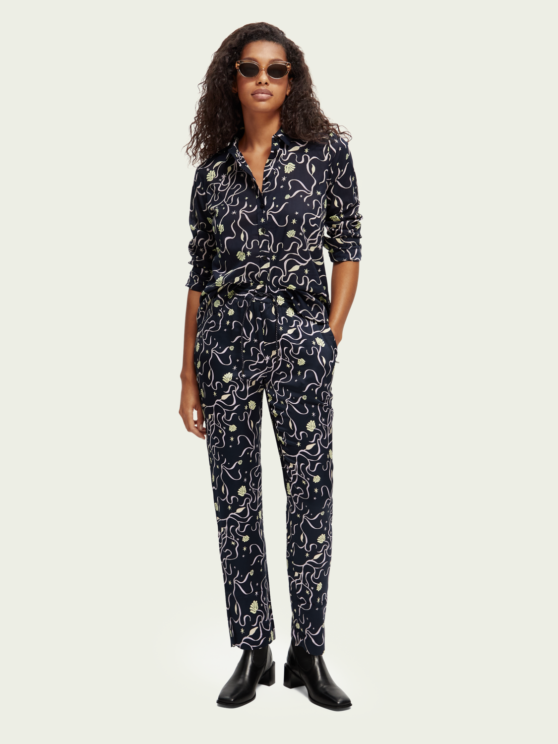 Nina Mid-Rise Tapered Jogger | scotch & soda outlet