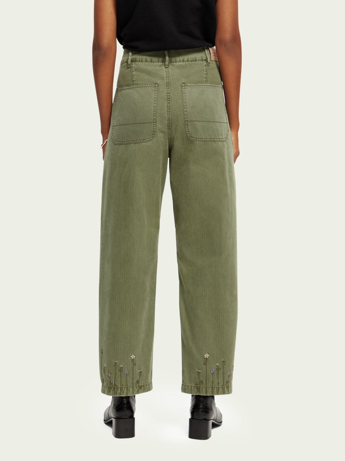 The Pip Boyfriend Fit Organic Cotton Chino | scotch & soda outlet