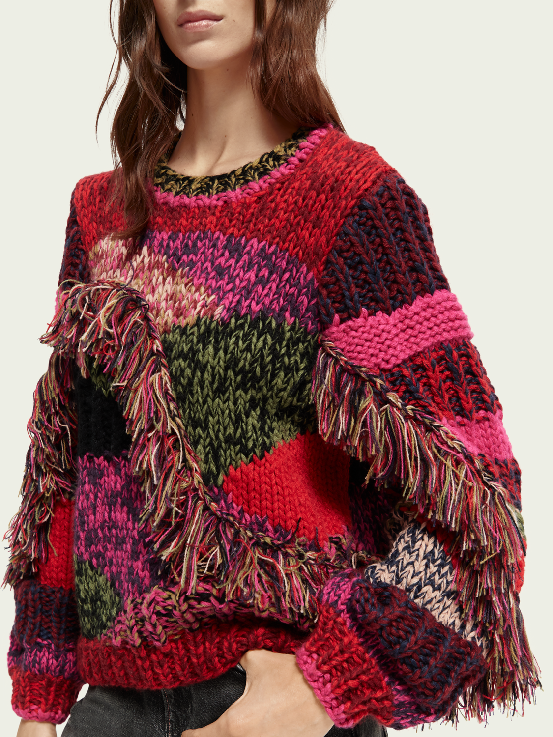Chunky Hand-Knit Fringed Sweater | scotch & soda outlet