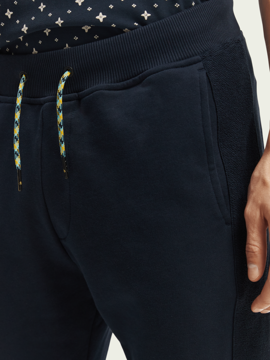 Organic Cotton Panelled Jogger | Scotch And Soda Outlet