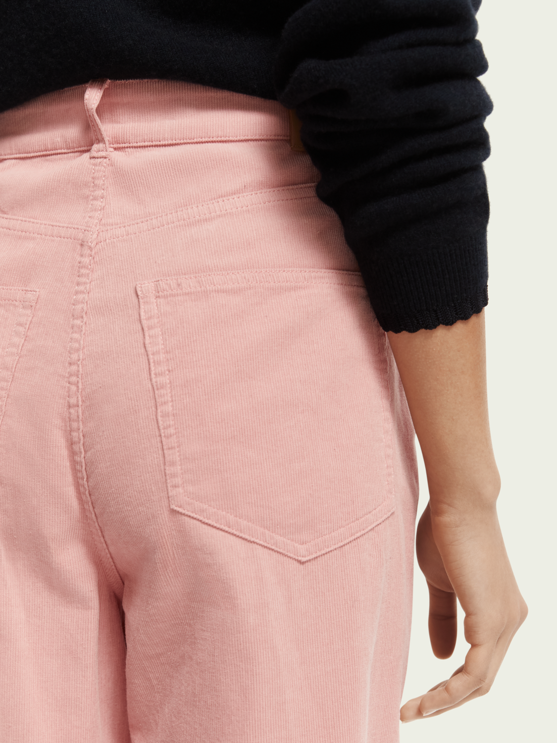 The Tide Balloon Fit Corduroy Trousers | scotch & soda outlet