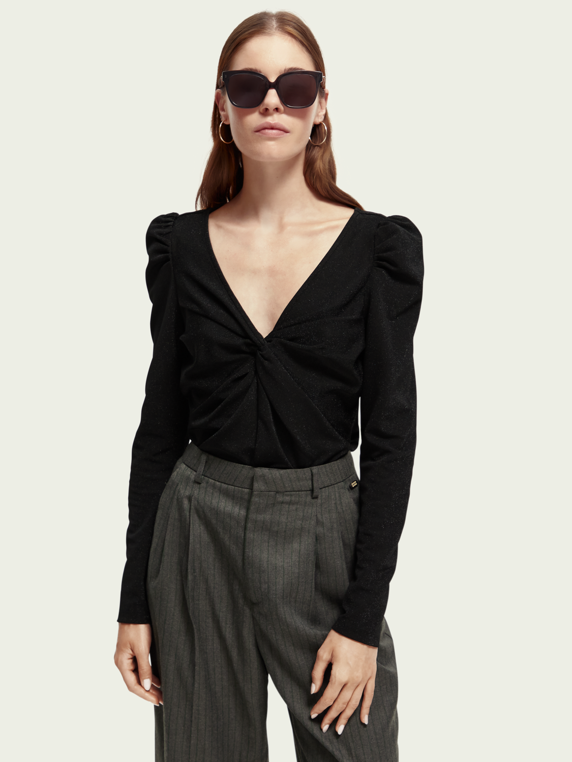 Twisted Long-Sleeved V-Neck Top | scotch & soda outlet