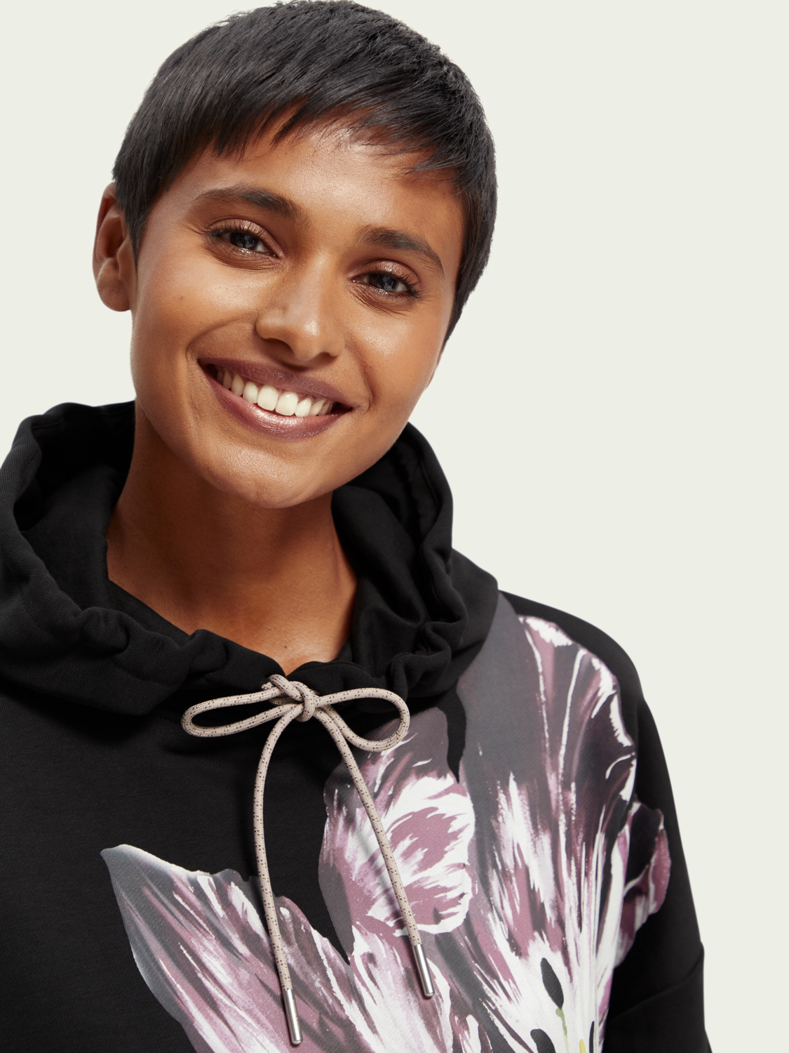Oversized Tulip Painted Hoodie | scotch & soda outlet