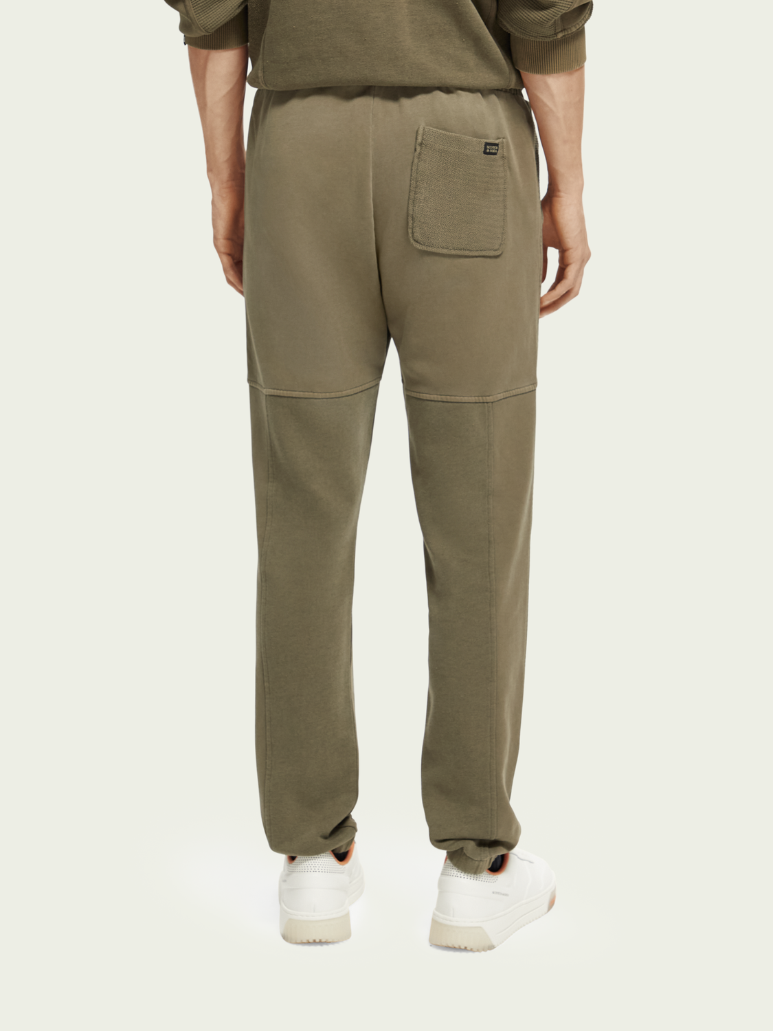 Patched Organic Cotton Felpa Sweatpants | Scotch And Soda Outlet