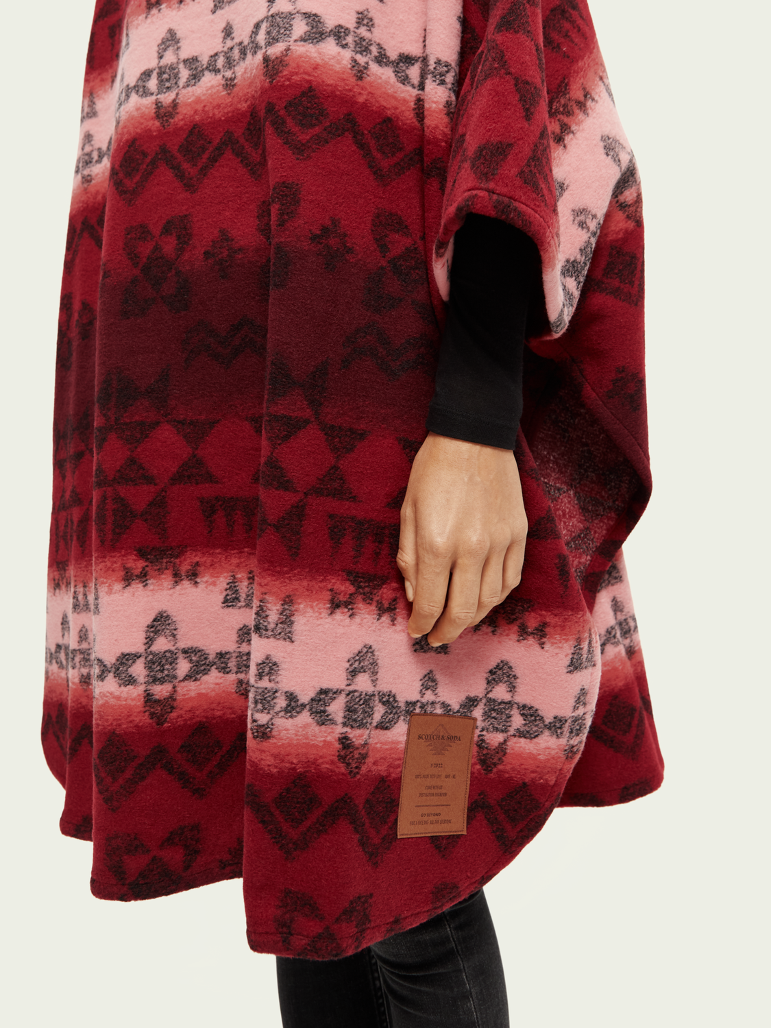 Traditional Printed Jacquard Poncho | scotch & soda outlet