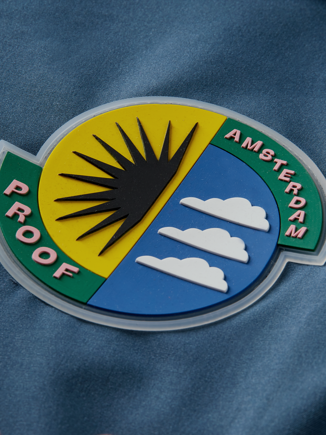 Unisex Water-Repellent Colour-Block Raincoat With Removable Vest | scotch & soda outlet