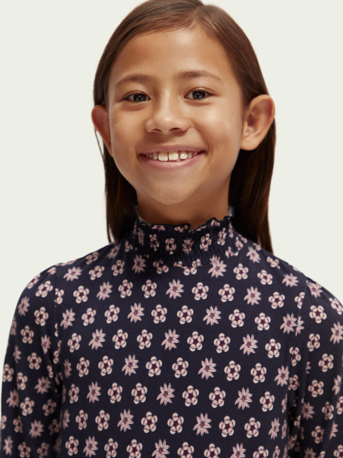 Slim Fit Printed Long-Sleeved Smocked-Neck T-Shirt