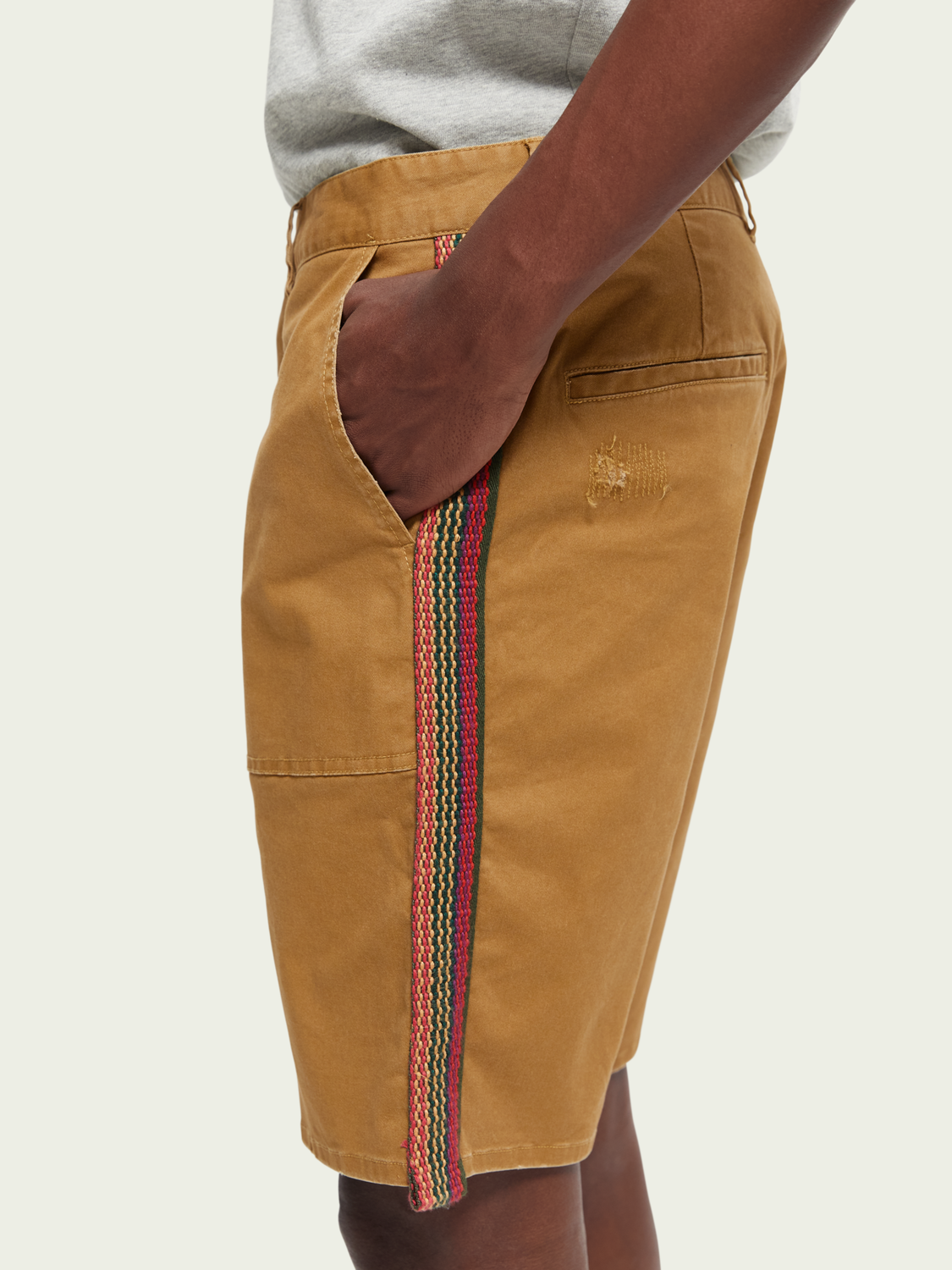 Relaxed-Fit Organic Cotton Shorts With Tape Detail | Scotch And Soda Outlet