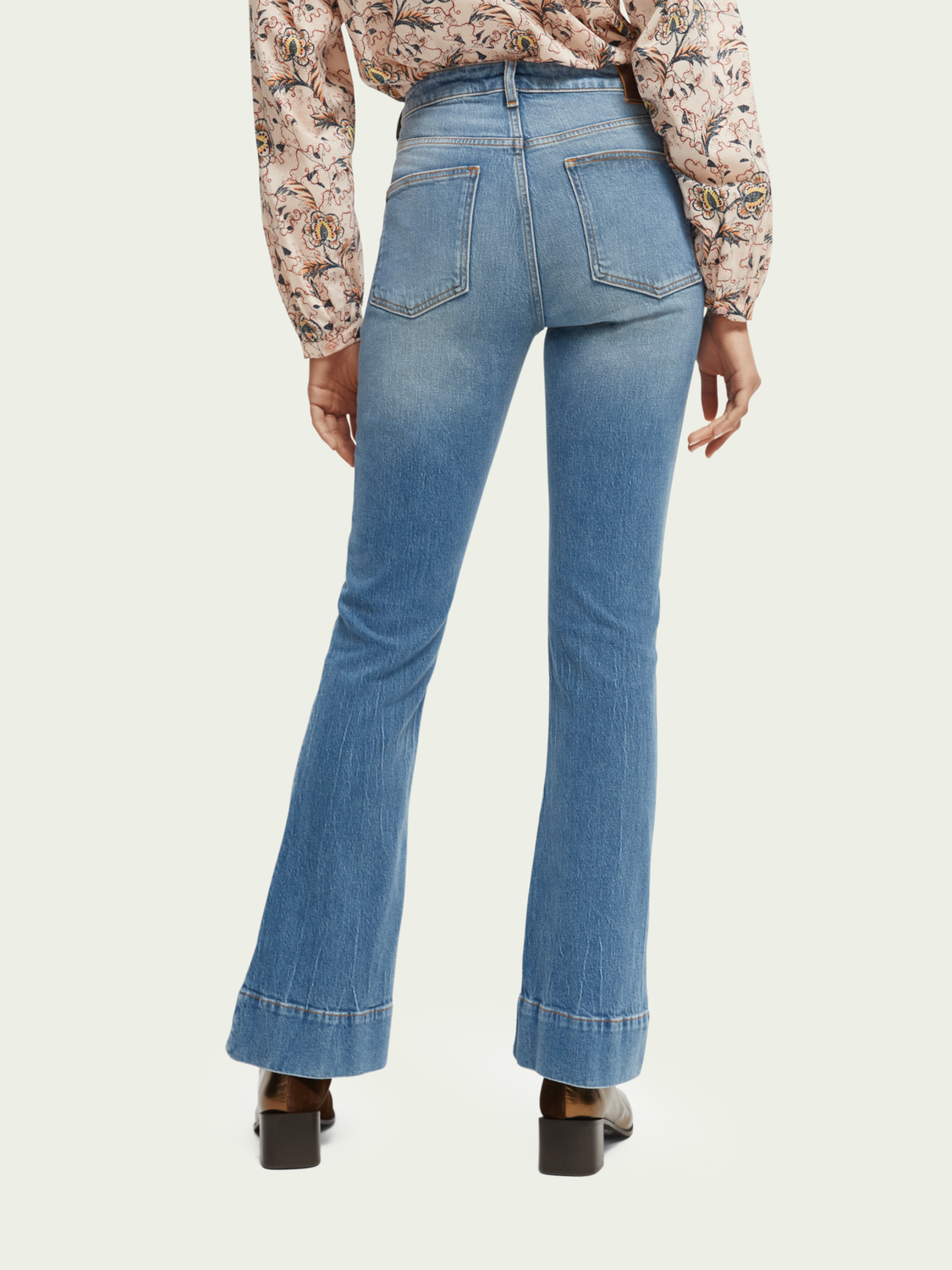 The Charm High-Rise Flared Jeans | scotch & soda outlet