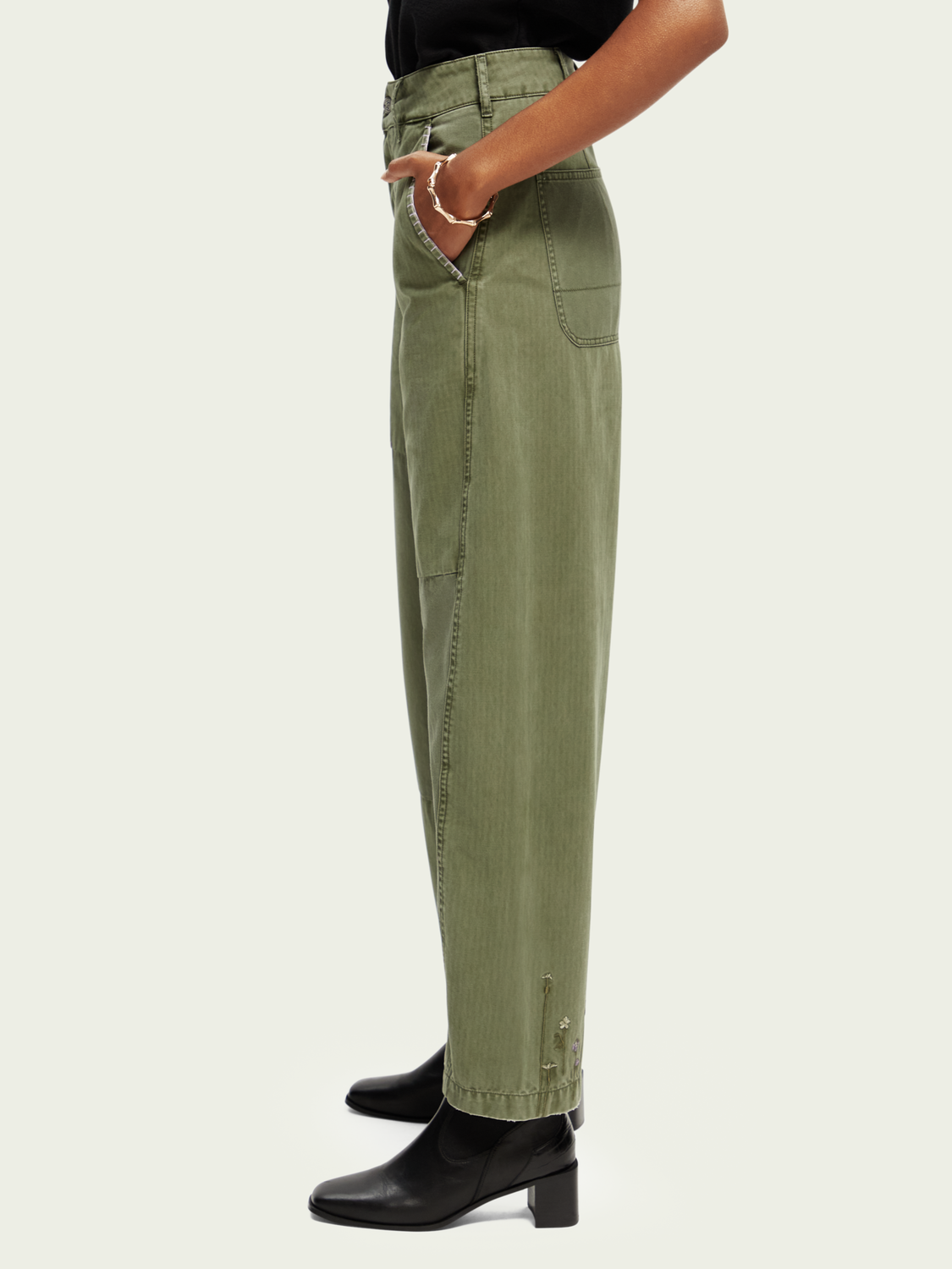 The Pip Boyfriend Fit Organic Cotton Chino | scotch & soda outlet