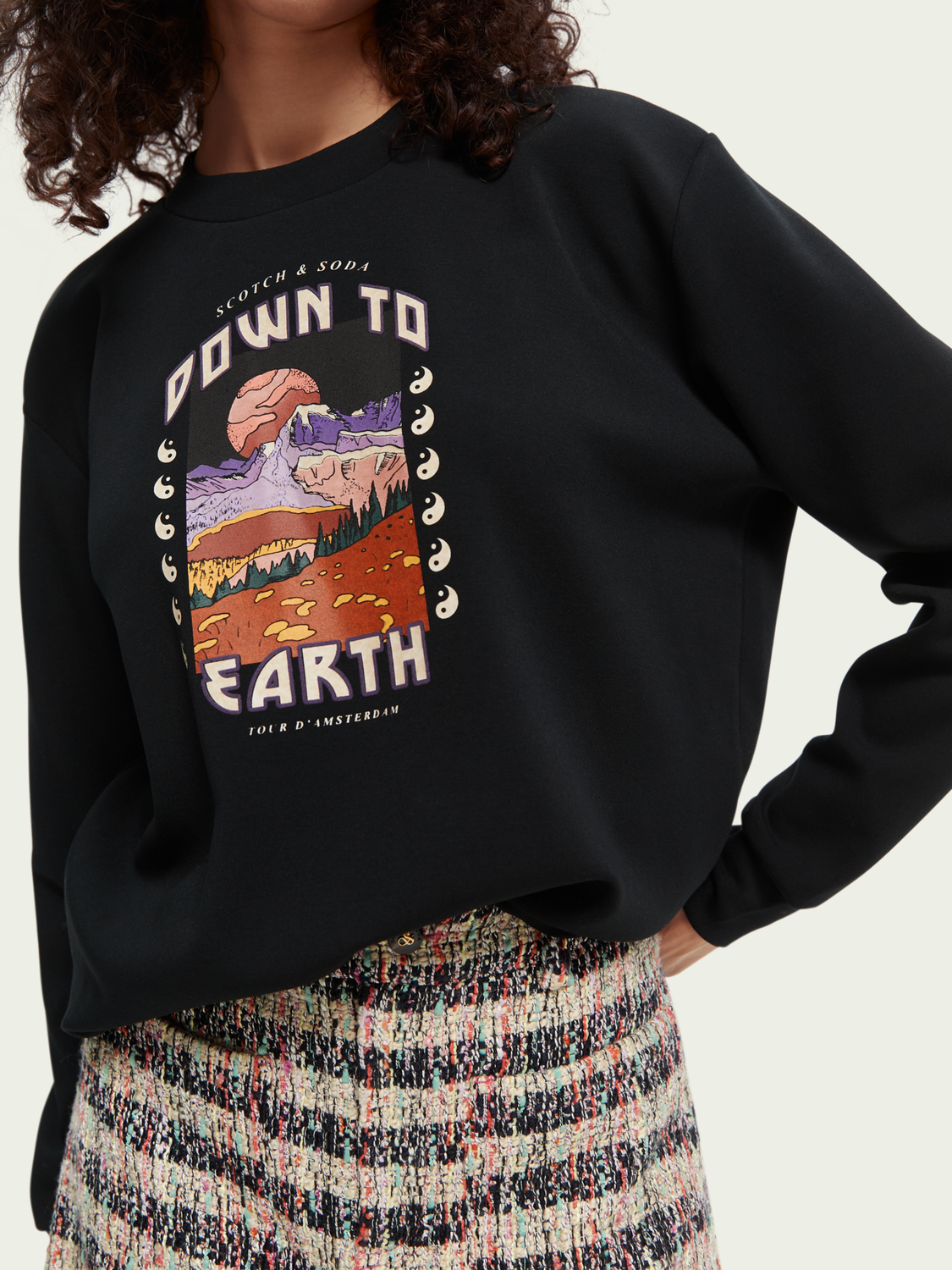 Relaxed-Fit Artwork Crewneck Sweatshirt | scotch & soda outlet