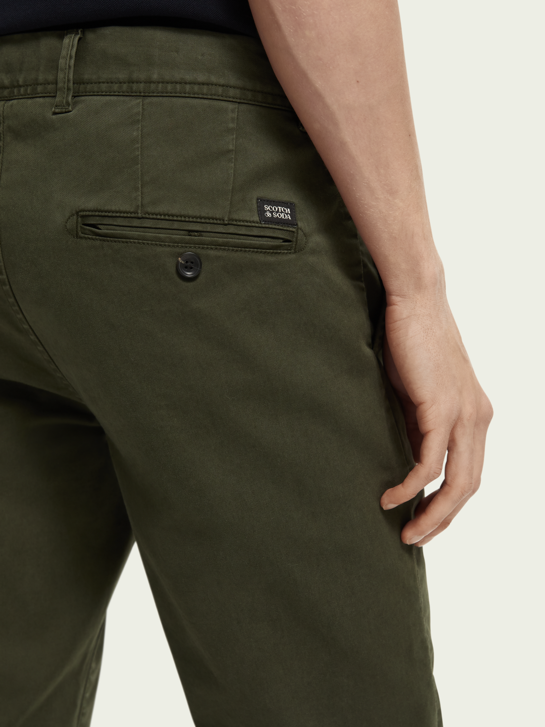 Stuart Regular Slim Fit Organic Cotton Chino | Scotch And Soda Outlet