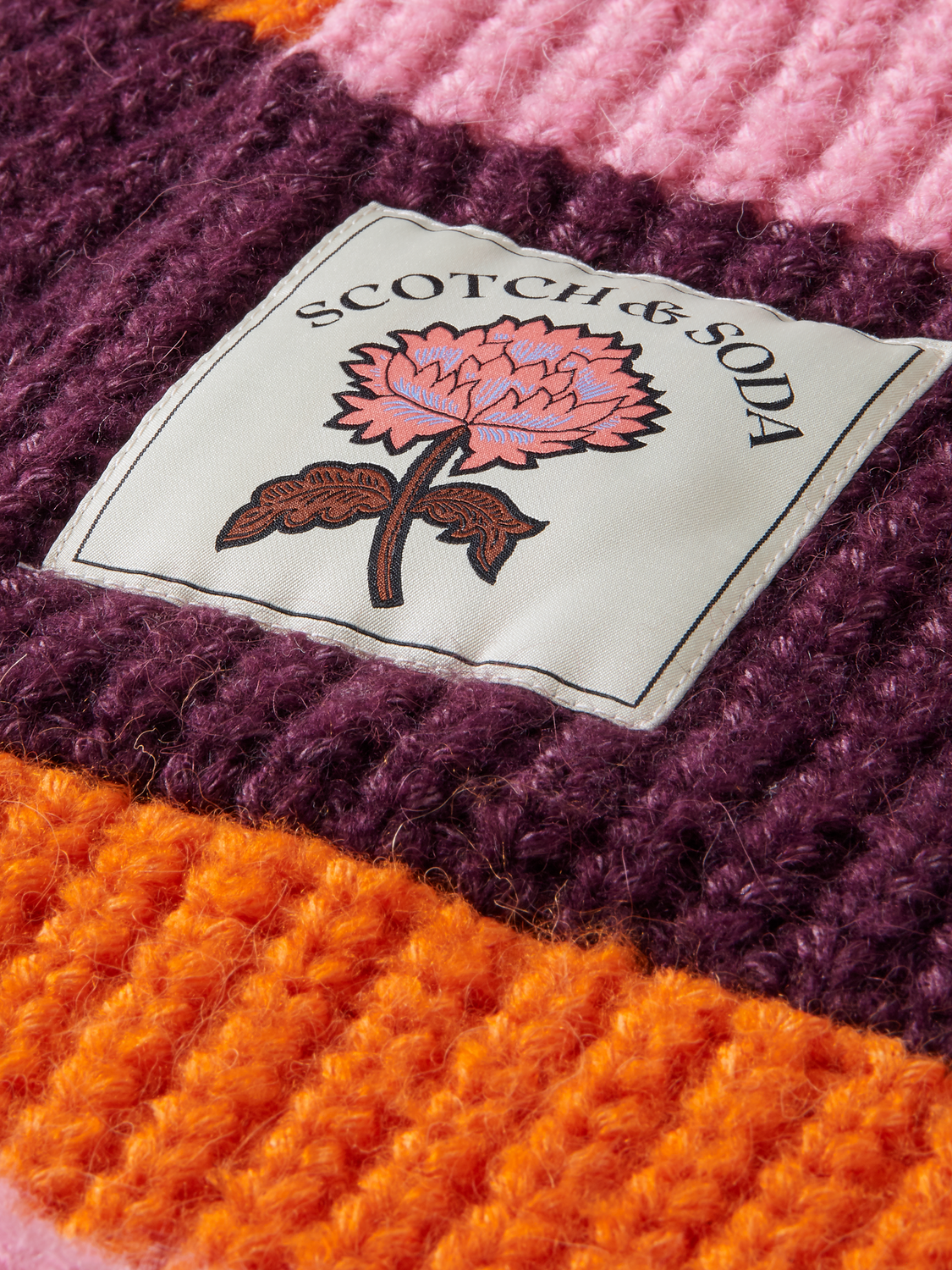 Chunky Knitted Tunnel Scarf