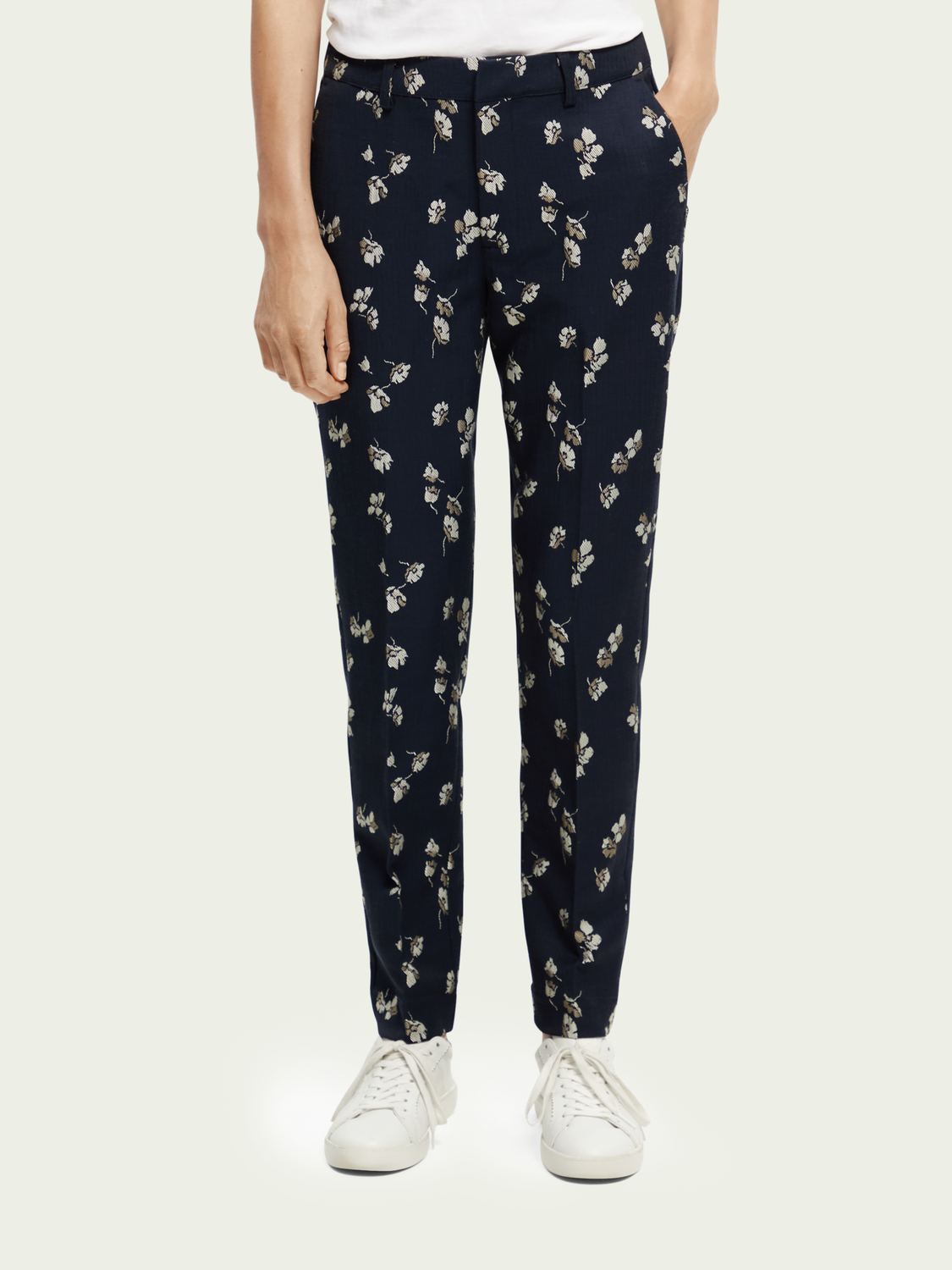 Lowry Mid-Rise Slim Fit Jacquard Trousers | scotch & soda outlet