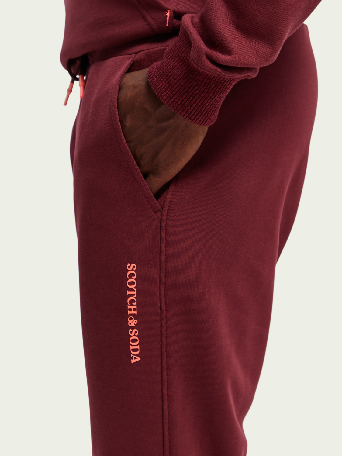 Unisex Organic Cotton Sweatpants | scotch & soda outlet