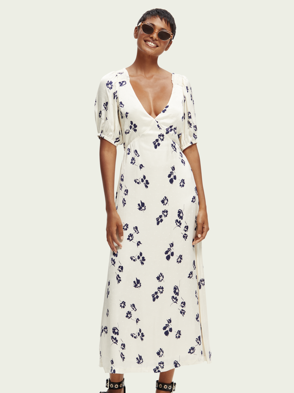V-Neck Open Back Maxi Dress | scotch & soda outlet
